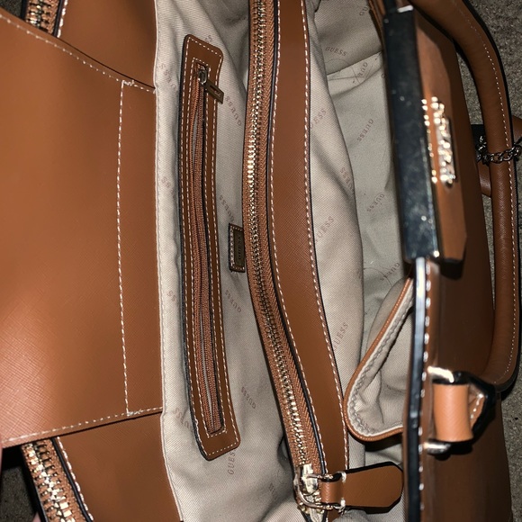 Brown Guess purse - Picture 3 of 3